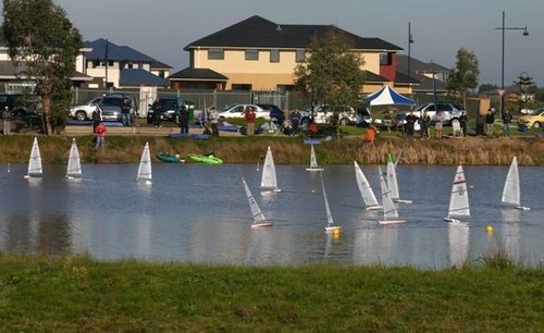 The Waterways Lake at Aspendale Gardens (near Mordialloc) is an ideal venue for radio sailing - 2009 Victorian RC Laser Championship © Cliff Bromiley www.radiosail.com.au http://www.radiosail.com.au